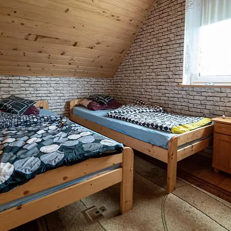 Victoria Z Balia Lodge