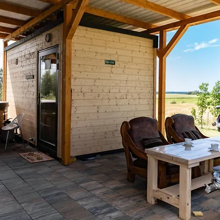 Victoria Z Wiejskim 롯지 기지크코