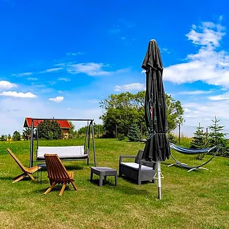 Victoria Z Wiejskim Lodge